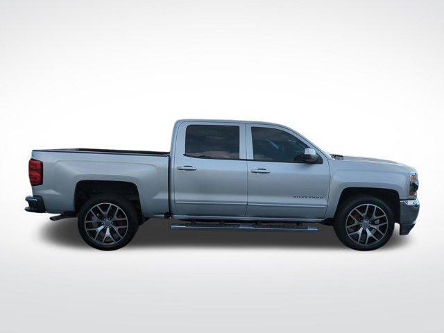 Photo of 2018 Silver Ice Metallic Chevrolet Silverado 1500