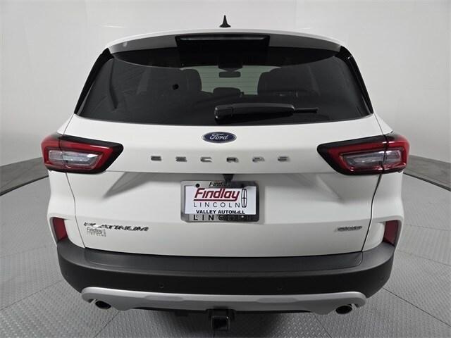 Photo of 2025 White Metallic Ford Escape