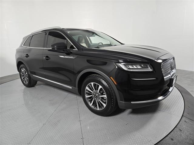 Photo of 2023 Infinite Black Metallic Lincoln Nautilus