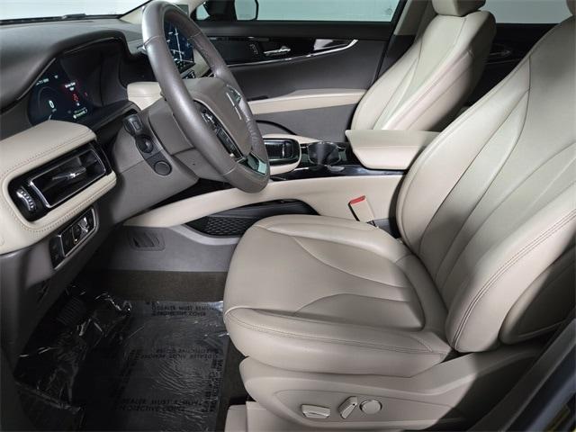 Photo of 2023 Infinite Black Metallic Lincoln Nautilus