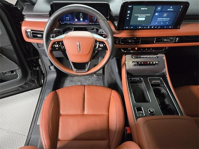 Photo of 2025 Infinite Black Metallic Lincoln Aviator
