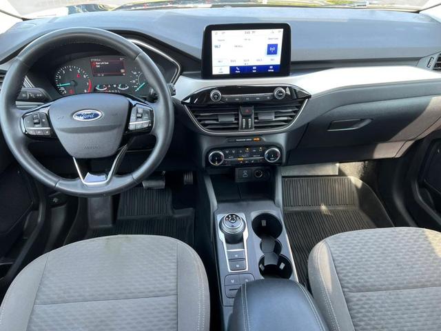 Photo of 2022 Agate Black Metallic Ford Escape