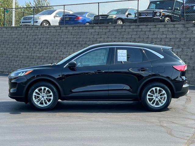 Photo of 2022 Agate Black Metallic Ford Escape