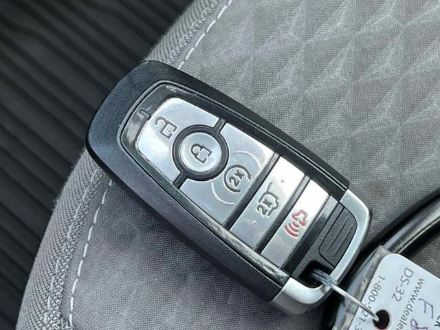Photo of 2022 Agate Black Metallic Ford Escape