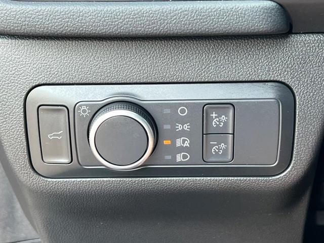 Photo of 2022 Agate Black Metallic Ford Escape