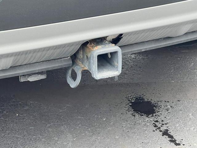 Photo of 2023 Oxford White Ford Edge