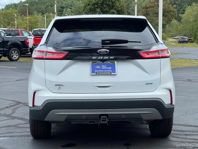 Photo of 2023 Oxford White Ford Edge
