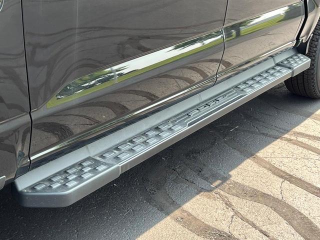 Photo of 2025 Agate Black Metallic Ford F-150 Lightning
