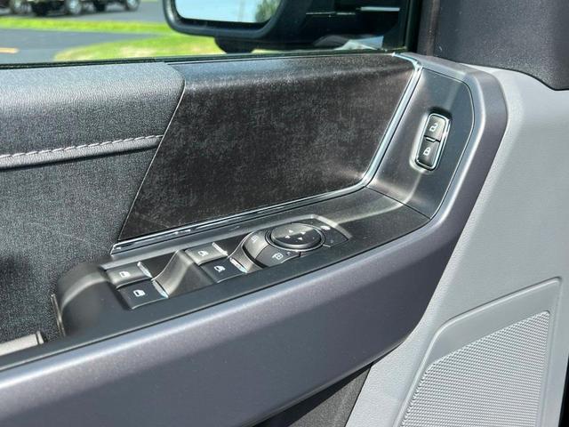 Photo of 2025 Agate Black Metallic Ford F-150 Lightning
