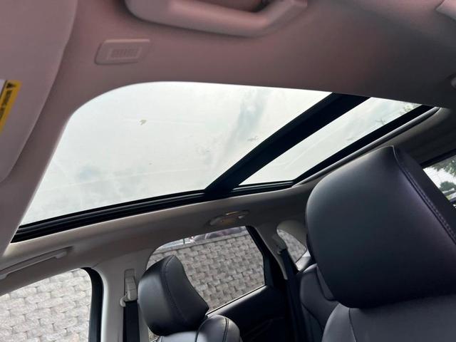 Photo of 2022 Carbonized Gray Metallic Ford Edge