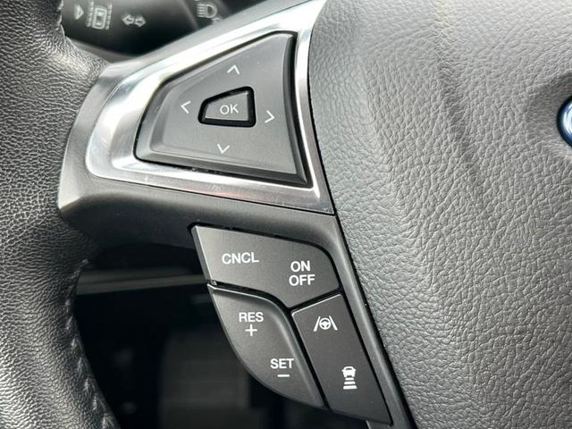Photo of 2022 Carbonized Gray Metallic Ford Edge