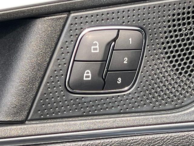 Photo of 2022 Carbonized Gray Metallic Ford Edge