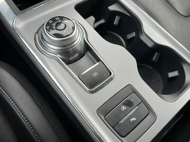 Photo of 2022 Carbonized Gray Metallic Ford Edge