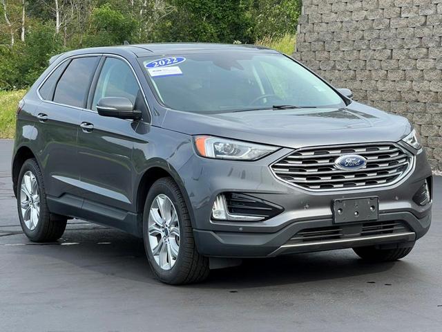 Photo of 2022 Carbonized Gray Metallic Ford Edge