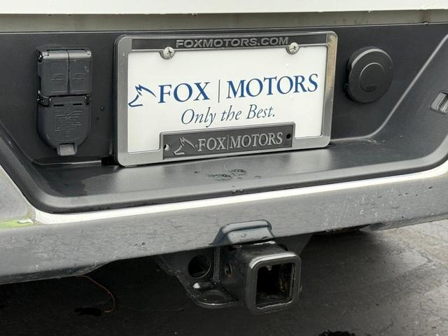 Photo of 2024 Summit White GMC Sierra 1500