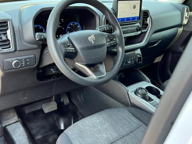Photo of 2022 Oxford White Ford Bronco Sport