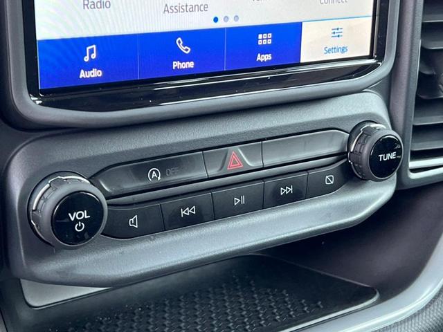 Photo of 2022 Oxford White Ford Bronco Sport