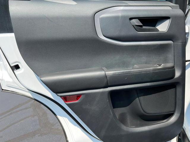 Photo of 2022 Oxford White Ford Bronco Sport