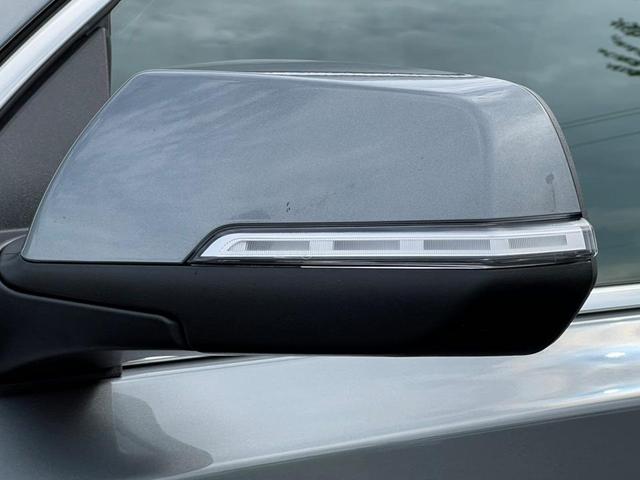 Photo of 2023 Sterling Gray Metallic Chevrolet Traverse