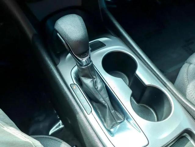 Photo of 2022 Silver Ice Metallic Chevrolet Malibu