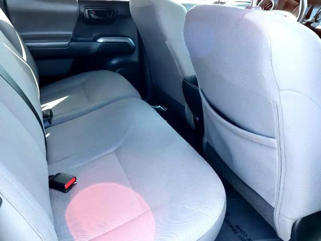 Photo of 2019 Midnight Black Metallic Toyota Tacoma