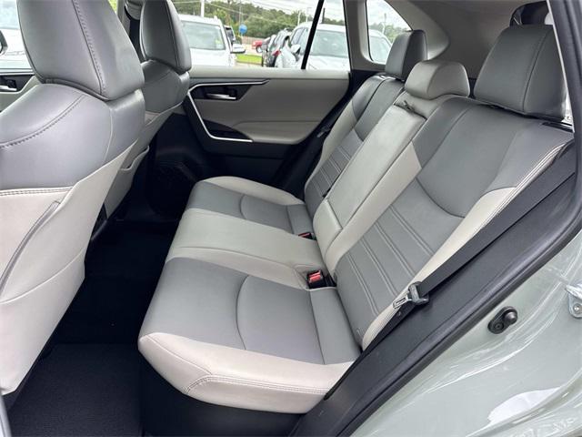 Photo of 2021 Green Toyota RAV4 Hybrid