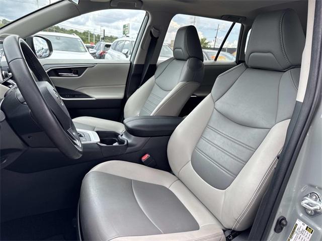 Photo of 2021 Green Toyota RAV4 Hybrid