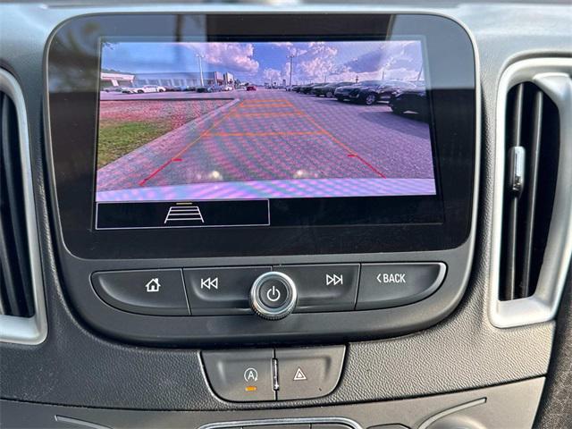 Photo of 2023 Summit White Chevrolet Malibu