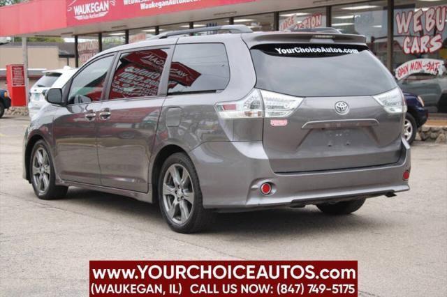 Photo of 2017 Predawn Gray Mica Toyota Sienna