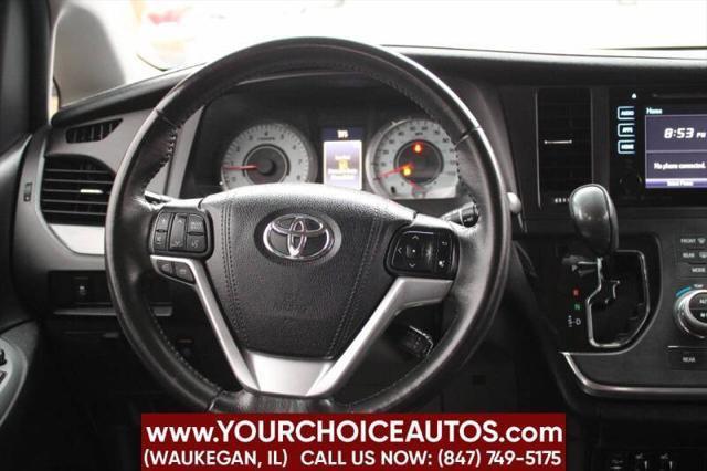Photo of 2017 Predawn Gray Mica Toyota Sienna