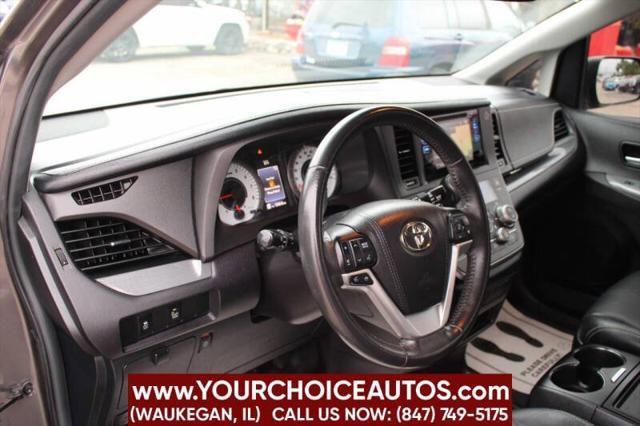 Photo of 2017 Predawn Gray Mica Toyota Sienna