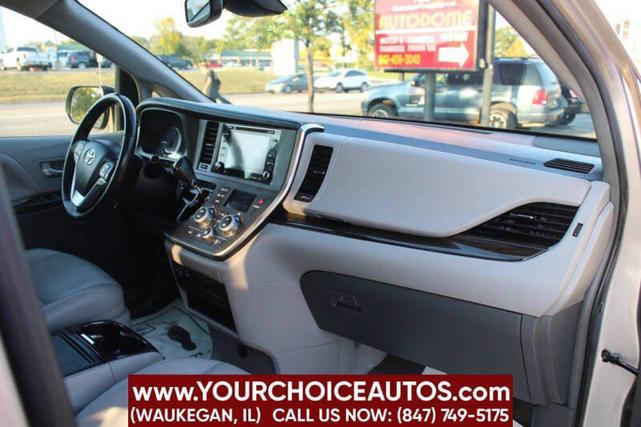 Photo of 2018 Silver Sky Metallic Toyota Sienna