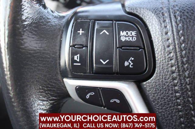 Photo of 2018 Silver Sky Metallic Toyota Sienna