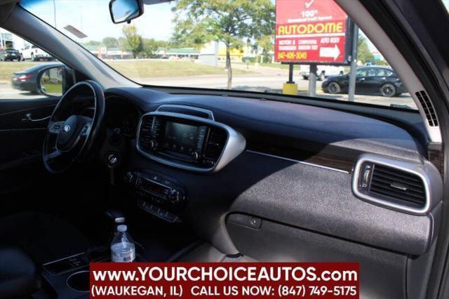 Photo of 2020 Gravity Grey Kia Sorento