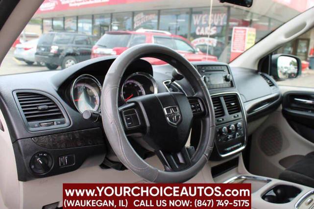 Photo of 2015 Billet Silver Metallic Clearcoat Dodge Grand Caravan
