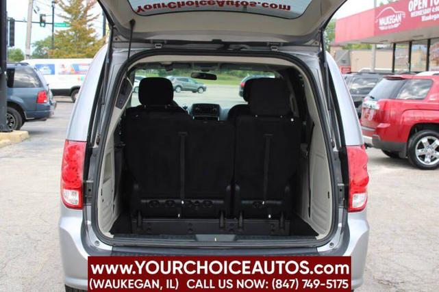 Photo of 2015 Billet Silver Metallic Clearcoat Dodge Grand Caravan