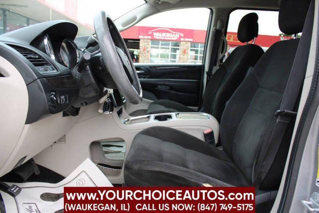 Photo of 2015 Billet Silver Metallic Clearcoat Dodge Grand Caravan