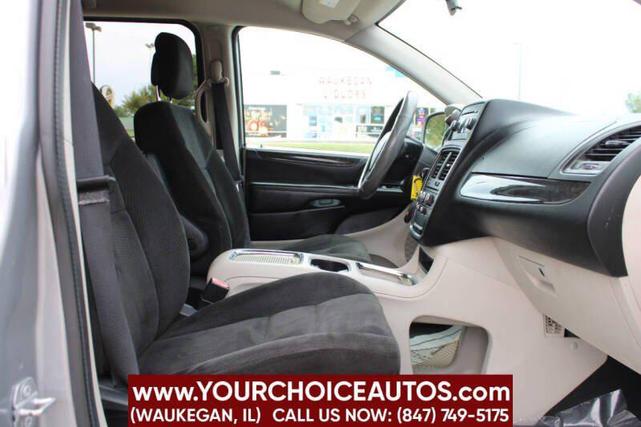Photo of 2015 Billet Silver Metallic Clearcoat Dodge Grand Caravan