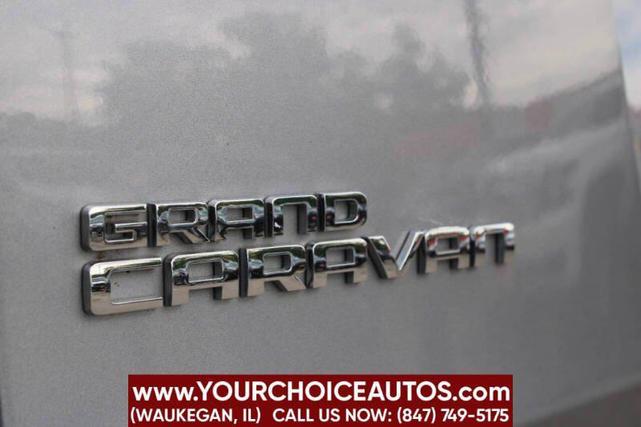 Photo of 2015 Billet Silver Metallic Clearcoat Dodge Grand Caravan