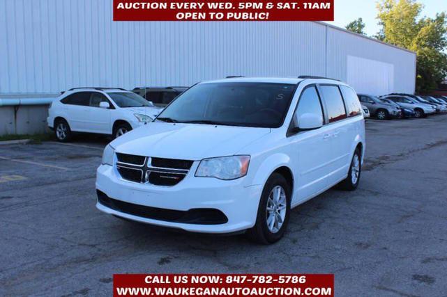 Photo of 2015 Bright White Clearcoat Dodge Grand Caravan