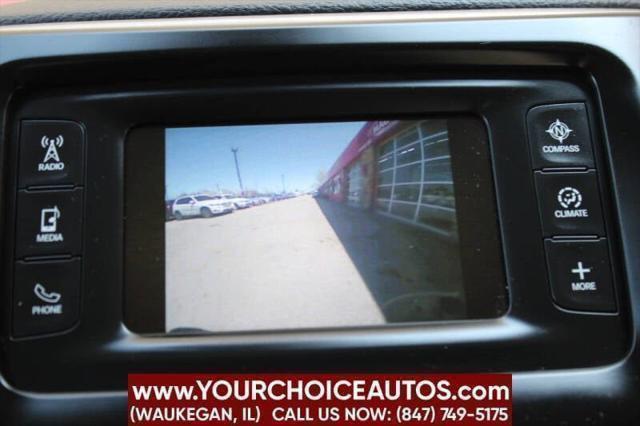 Photo of 2017 Light Brownstone Pearlcoat Jeep Cherokee