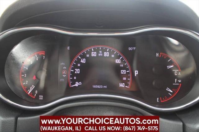 Photo of 2016 Brilliant Black Crystal Pearlcoat Dodge Durango
