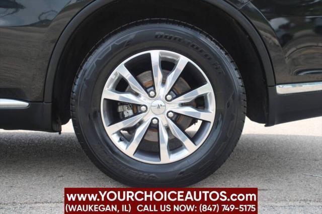 Photo of 2016 Brilliant Black Crystal Pearlcoat Dodge Durango