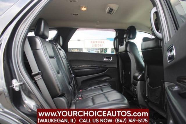 Photo of 2016 Brilliant Black Crystal Pearlcoat Dodge Durango