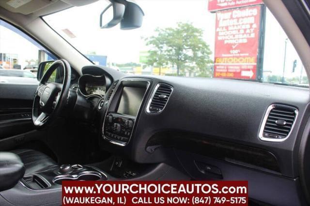 Photo of 2016 Brilliant Black Crystal Pearlcoat Dodge Durango