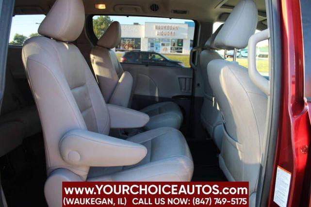 Photo of 2016 Salsa Red Pearl Toyota Sienna