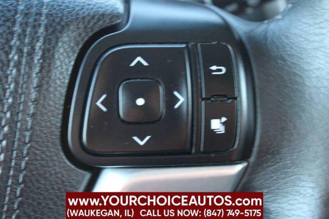 Photo of 2016 Salsa Red Pearl Toyota Sienna