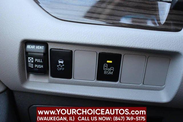Photo of 2016 Salsa Red Pearl Toyota Sienna
