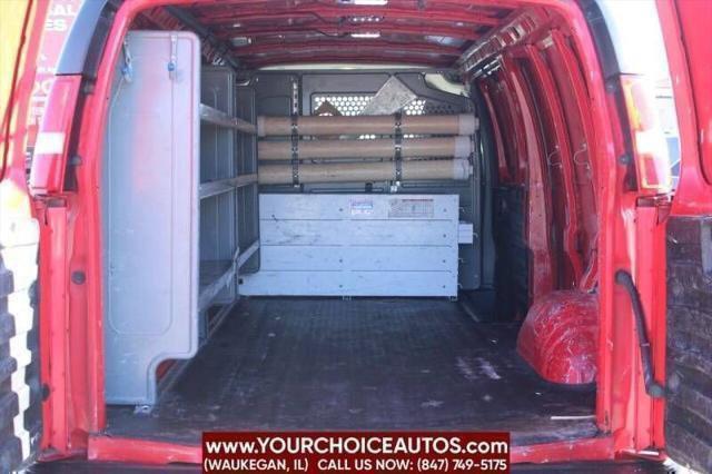 Photo of 2017 Cardinal Red GMC Savana 3500