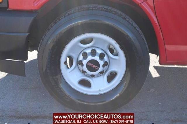 Photo of 2017 Cardinal Red GMC Savana 3500